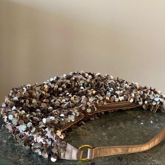 🌺HOST PICK🌺 Sequined/Beaded Handbag - Picture 7 of 13